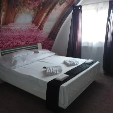 Hobby Hotel 3*